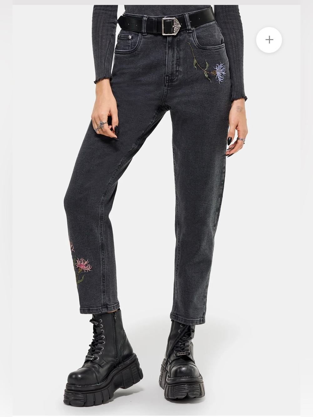 NWT Disturbia Rosanella Floral Embroidered Denim Mom Jean Black Waist Sz 28